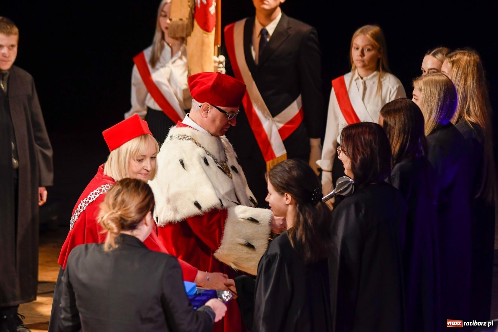 Zdjęcie w galerii na portalu naszraciborz.pl: Gaudeamus igitur i wielki jubileusz raciborskiej uczelni wiadomości z regionu