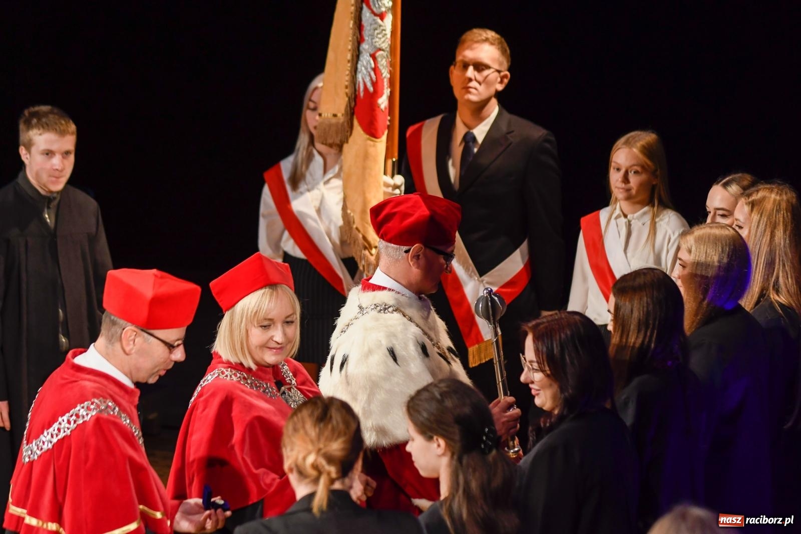 Zdjęcie w galerii na portalu naszraciborz.pl: Gaudeamus igitur i wielki jubileusz raciborskiej uczelni wiadomości z regionu