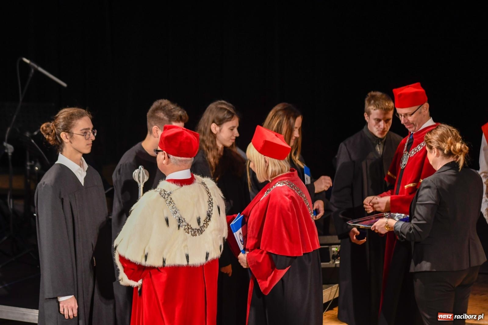 Zdjęcie w galerii na portalu naszraciborz.pl: Gaudeamus igitur i wielki jubileusz raciborskiej uczelni wiadomości z regionu