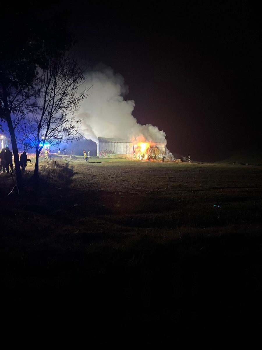 Zdjęcie w galerii na portalu naszraciborz.pl: Ogromny pożar niedaleko Raciborza. 100 tys. zł strat wiadomości z regionu