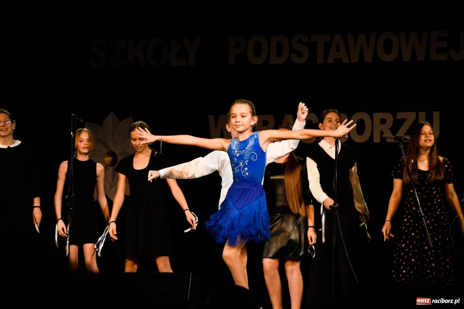 Zdjęcie w galerii na portalu naszraciborz.pl: Miejskie obchody Dnia Edukacji Narodowej i 60. urodziny SP 13 [FOTO i WIDEO] wiadomości z regionu