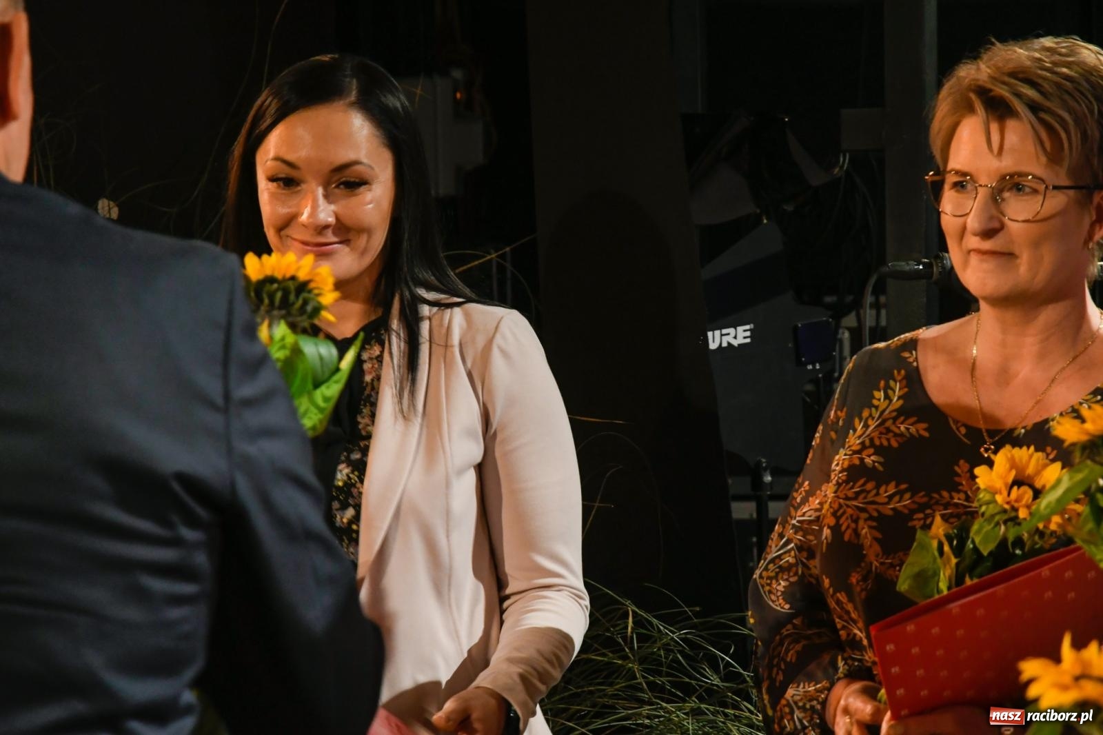 Zdjęcie w galerii na portalu naszraciborz.pl: Miejskie obchody Dnia Edukacji Narodowej i 60. urodziny SP 13 [FOTO i WIDEO] wiadomości z regionu