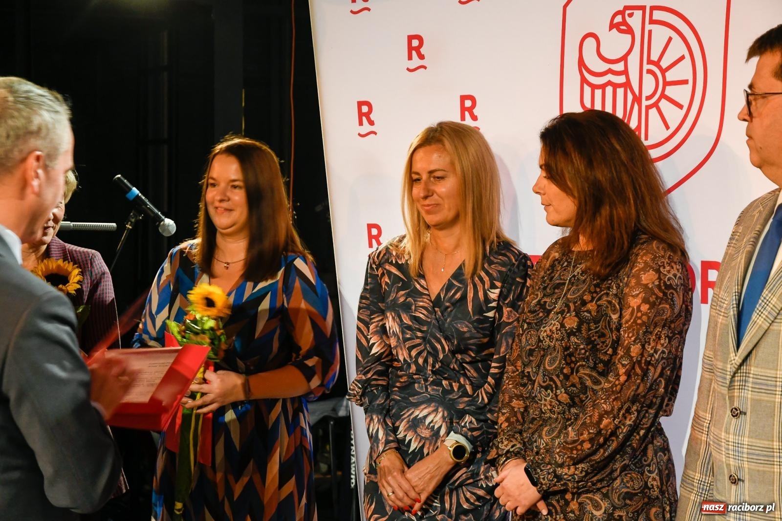 Zdjęcie w galerii na portalu naszraciborz.pl: Miejskie obchody Dnia Edukacji Narodowej i 60. urodziny SP 13 [FOTO i WIDEO] wiadomości z regionu