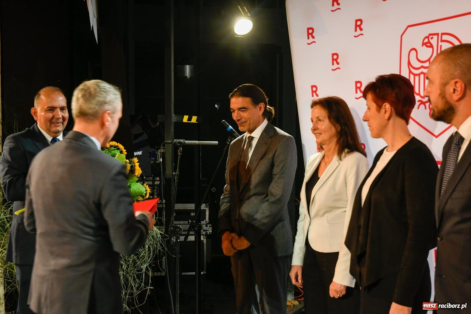 Zdjęcie w galerii na portalu naszraciborz.pl: Miejskie obchody Dnia Edukacji Narodowej i 60. urodziny SP 13 [FOTO i WIDEO] wiadomości z regionu