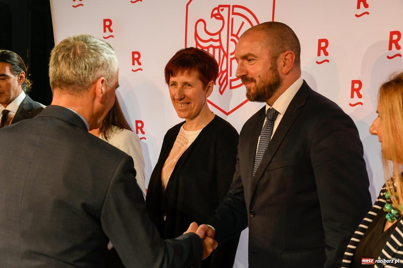 Zdjęcie w galerii na portalu naszraciborz.pl: Miejskie obchody Dnia Edukacji Narodowej i 60. urodziny SP 13 [FOTO i WIDEO] wiadomości z regionu