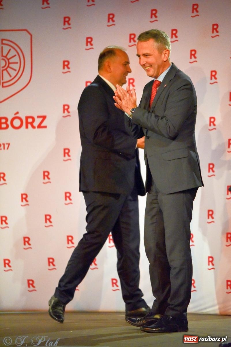 Zdjęcie w galerii na portalu naszraciborz.pl: Miejskie obchody Dnia Edukacji Narodowej i 60. urodziny SP 13 [FOTO i WIDEO] wiadomości z regionu