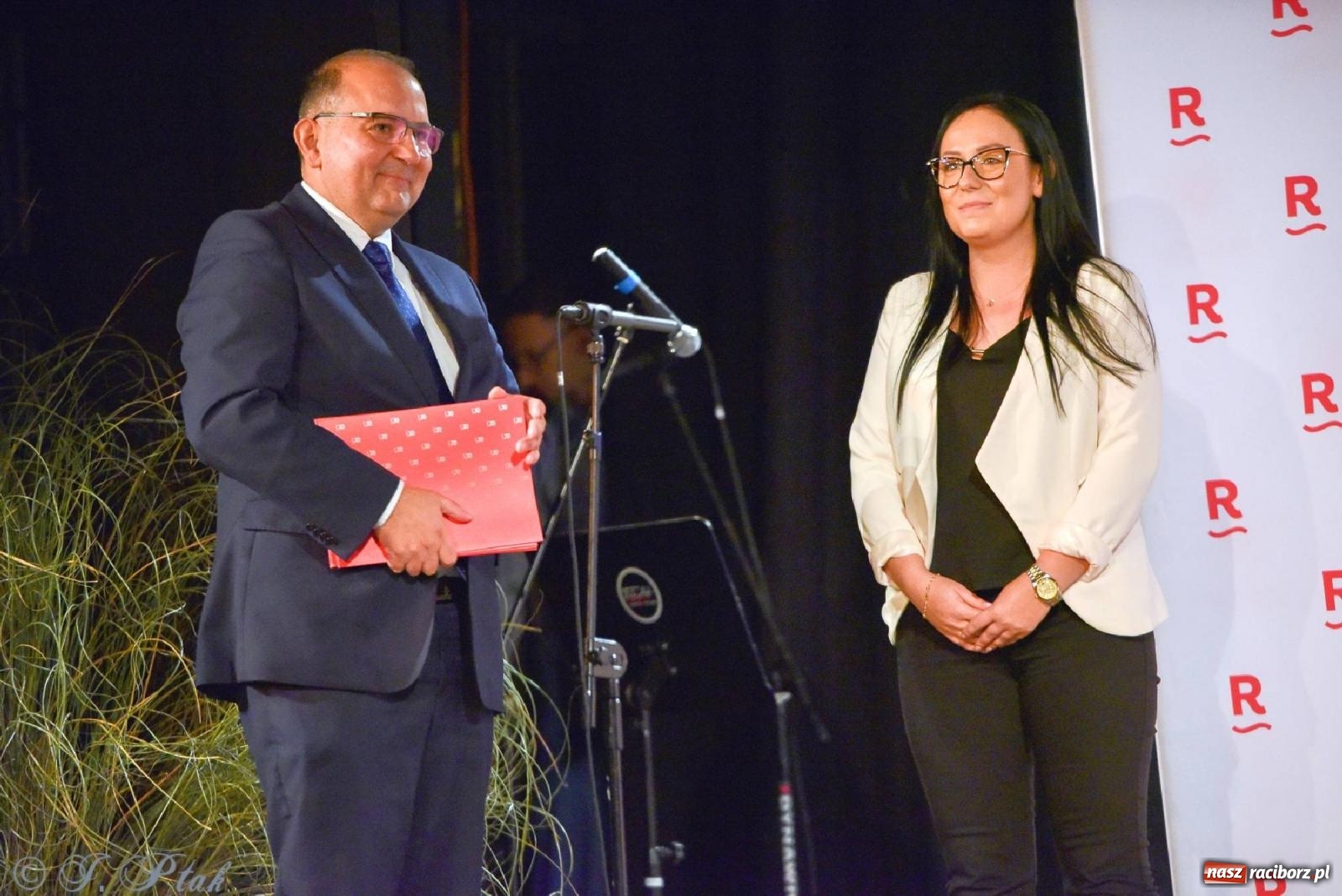 Zdjęcie w galerii na portalu naszraciborz.pl: Miejskie obchody Dnia Edukacji Narodowej i 60. urodziny SP 13 [FOTO i WIDEO] wiadomości z regionu