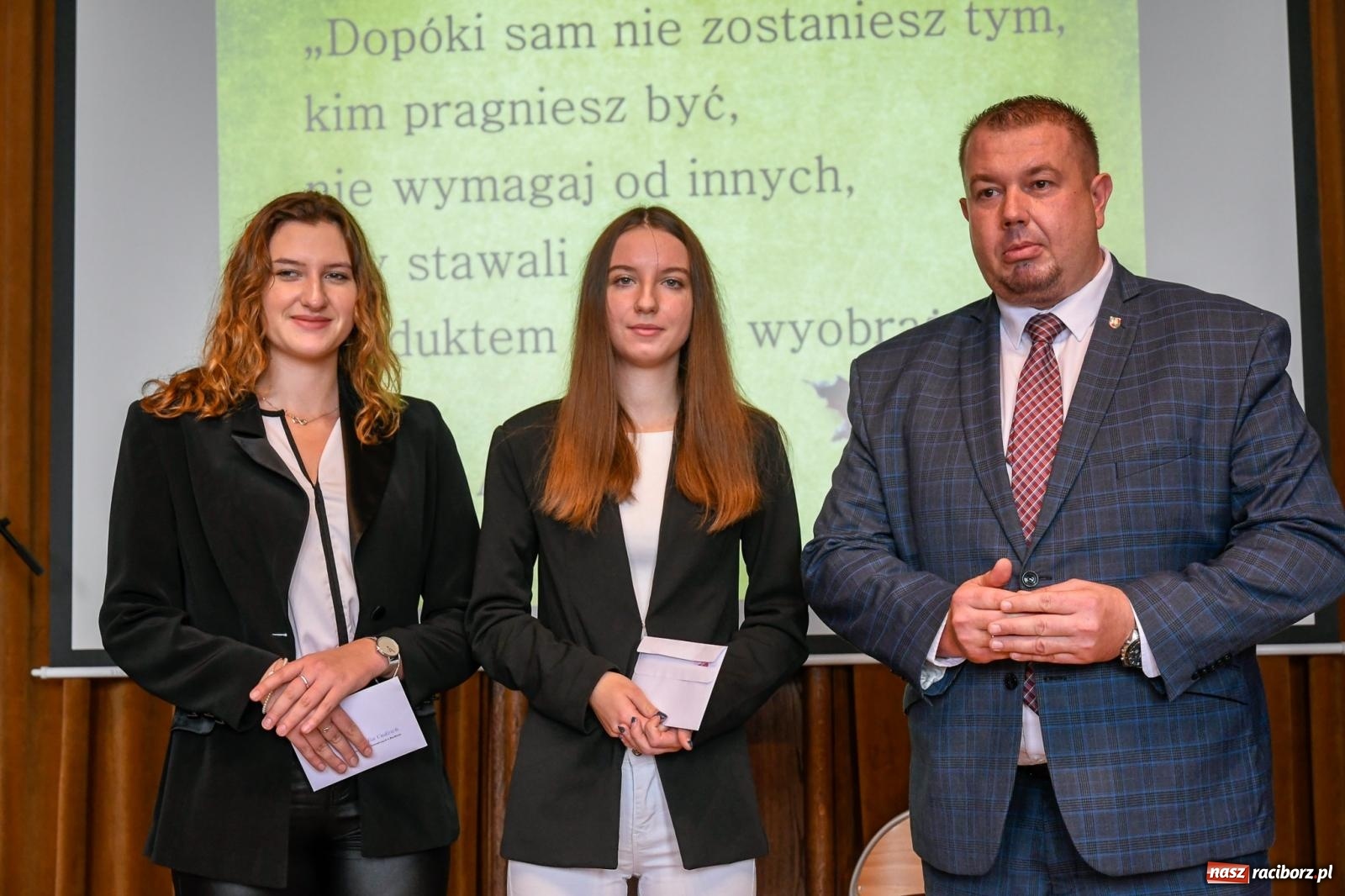 Zdjęcie w galerii na portalu naszraciborz.pl: Powiatowy Dzień Edukacji Narodowej w tym roku w Kasprowiczu [FOTO i WIDEO] wiadomości z regionu