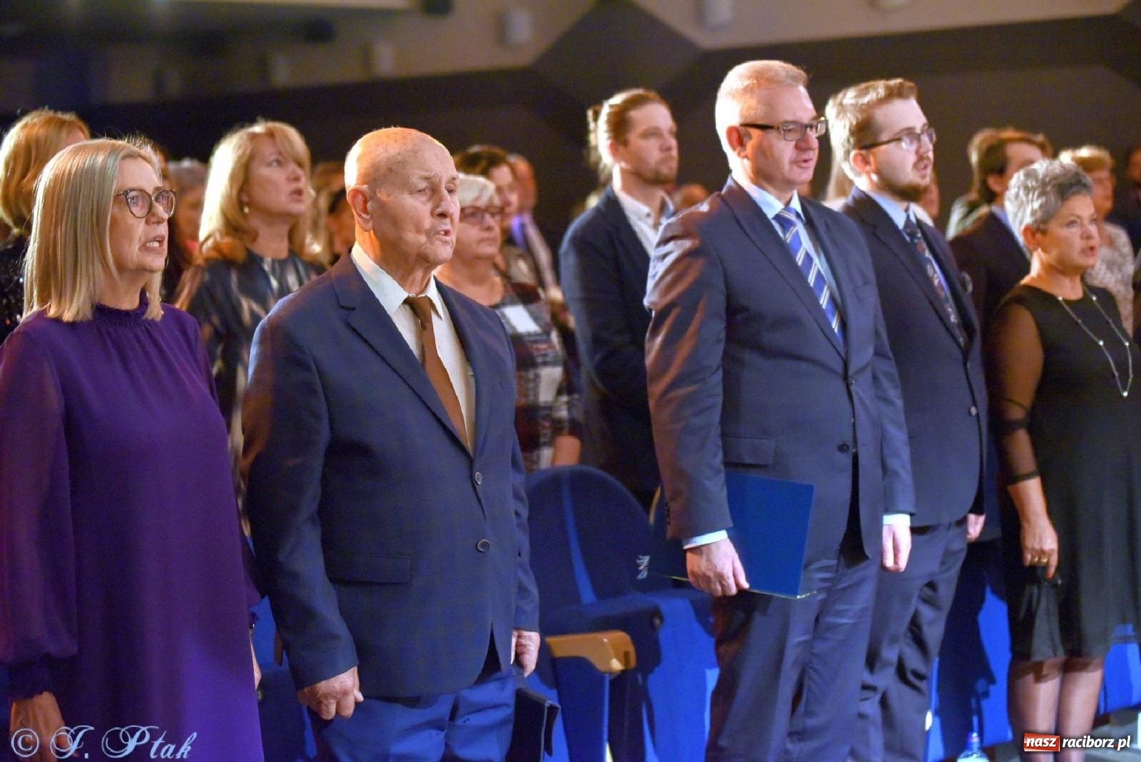 Zdjęcie w galerii na portalu naszraciborz.pl: Taka jest ta Trzynastka. Po prostu szczęśliwa wiadomości z regionu