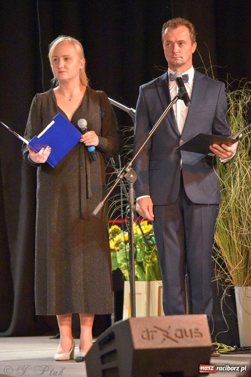 Zdjęcie w galerii na portalu naszraciborz.pl: Taka jest ta Trzynastka. Po prostu szczęśliwa wiadomości z regionu