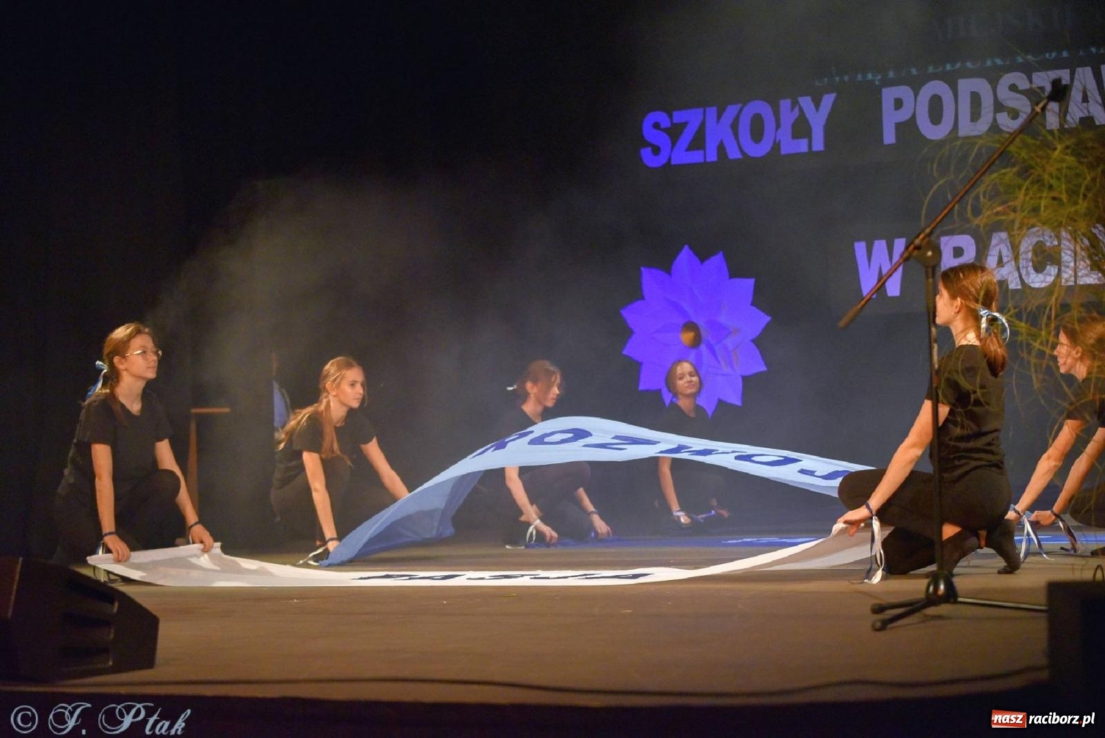 Zdjęcie w galerii na portalu naszraciborz.pl: Taka jest ta Trzynastka. Po prostu szczęśliwa wiadomości z regionu