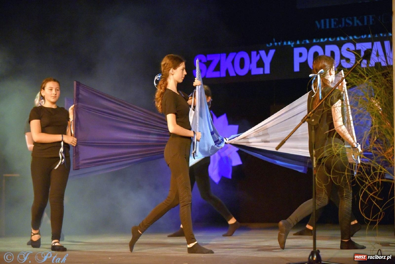 Zdjęcie w galerii na portalu naszraciborz.pl: Taka jest ta Trzynastka. Po prostu szczęśliwa wiadomości z regionu