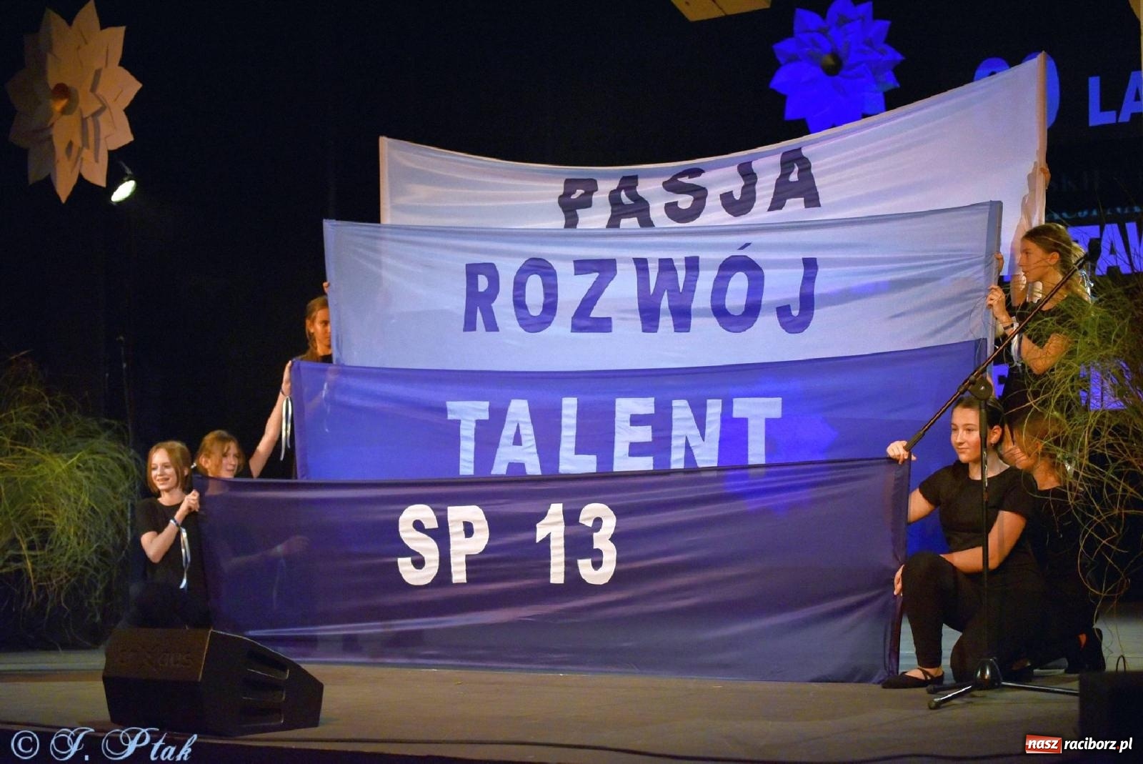 Zdjęcie w galerii na portalu naszraciborz.pl: Taka jest ta Trzynastka. Po prostu szczęśliwa wiadomości z regionu