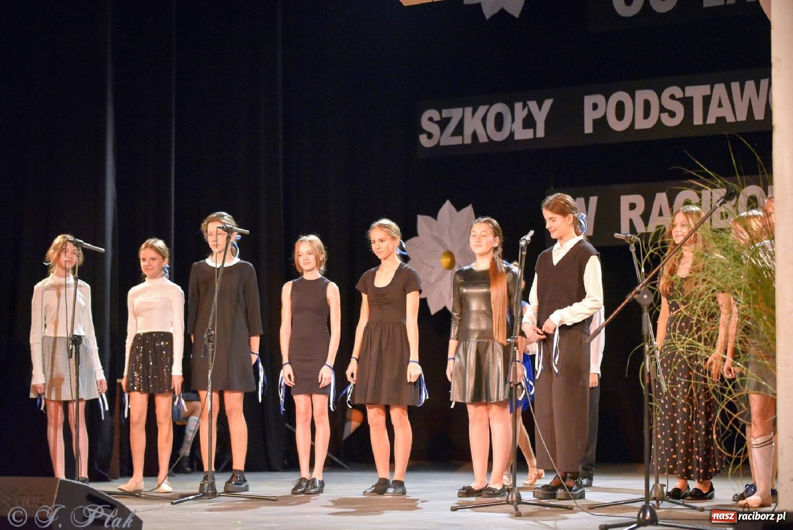 Zdjęcie w galerii na portalu naszraciborz.pl: Taka jest ta Trzynastka. Po prostu szczęśliwa wiadomości z regionu