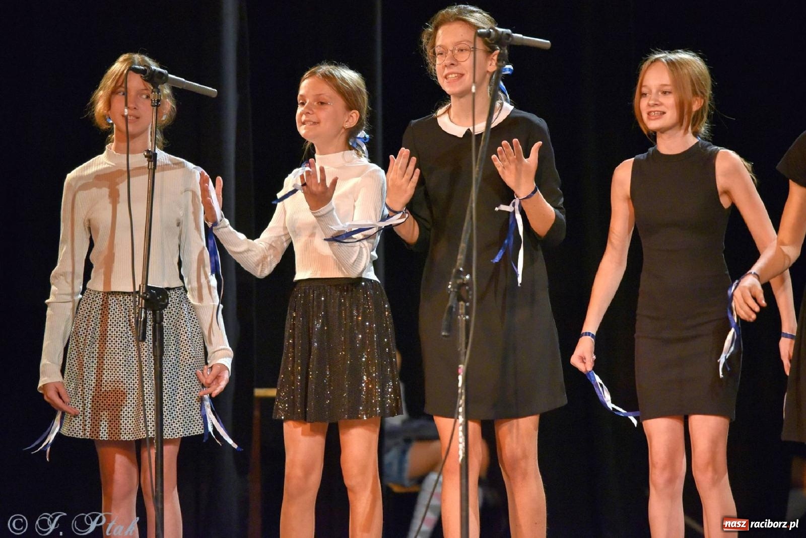 Zdjęcie w galerii na portalu naszraciborz.pl: Taka jest ta Trzynastka. Po prostu szczęśliwa wiadomości z regionu