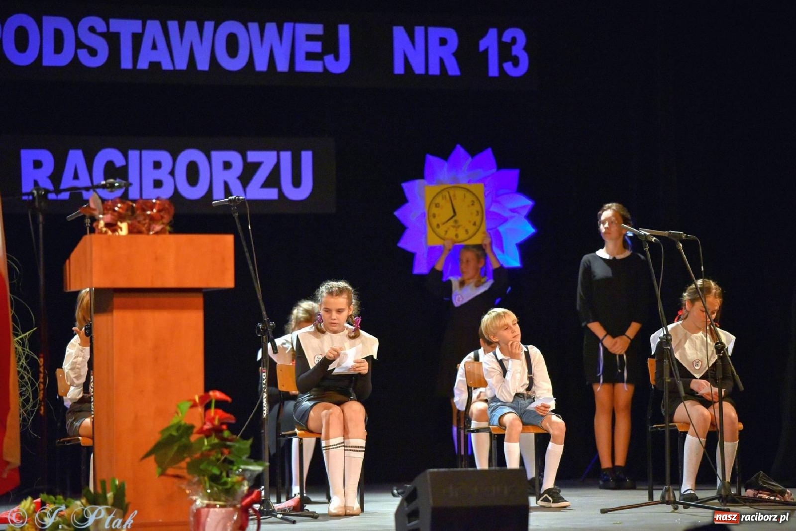 Zdjęcie w galerii na portalu naszraciborz.pl: Taka jest ta Trzynastka. Po prostu szczęśliwa wiadomości z regionu