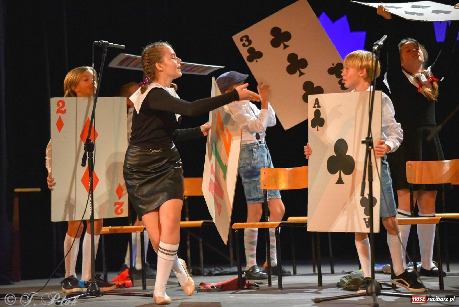 Zdjęcie w galerii na portalu naszraciborz.pl: Taka jest ta Trzynastka. Po prostu szczęśliwa wiadomości z regionu