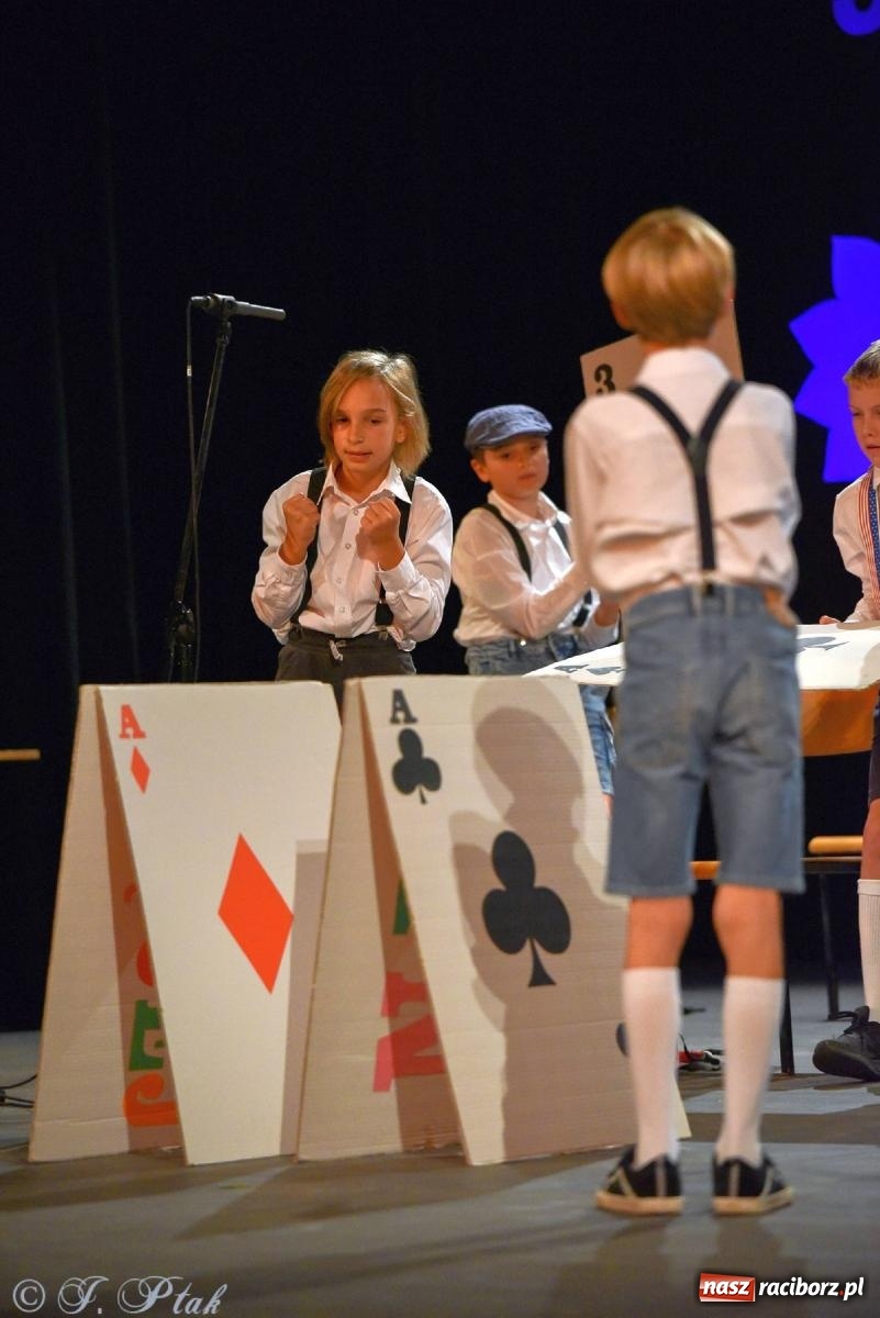 Zdjęcie w galerii na portalu naszraciborz.pl: Taka jest ta Trzynastka. Po prostu szczęśliwa wiadomości z regionu