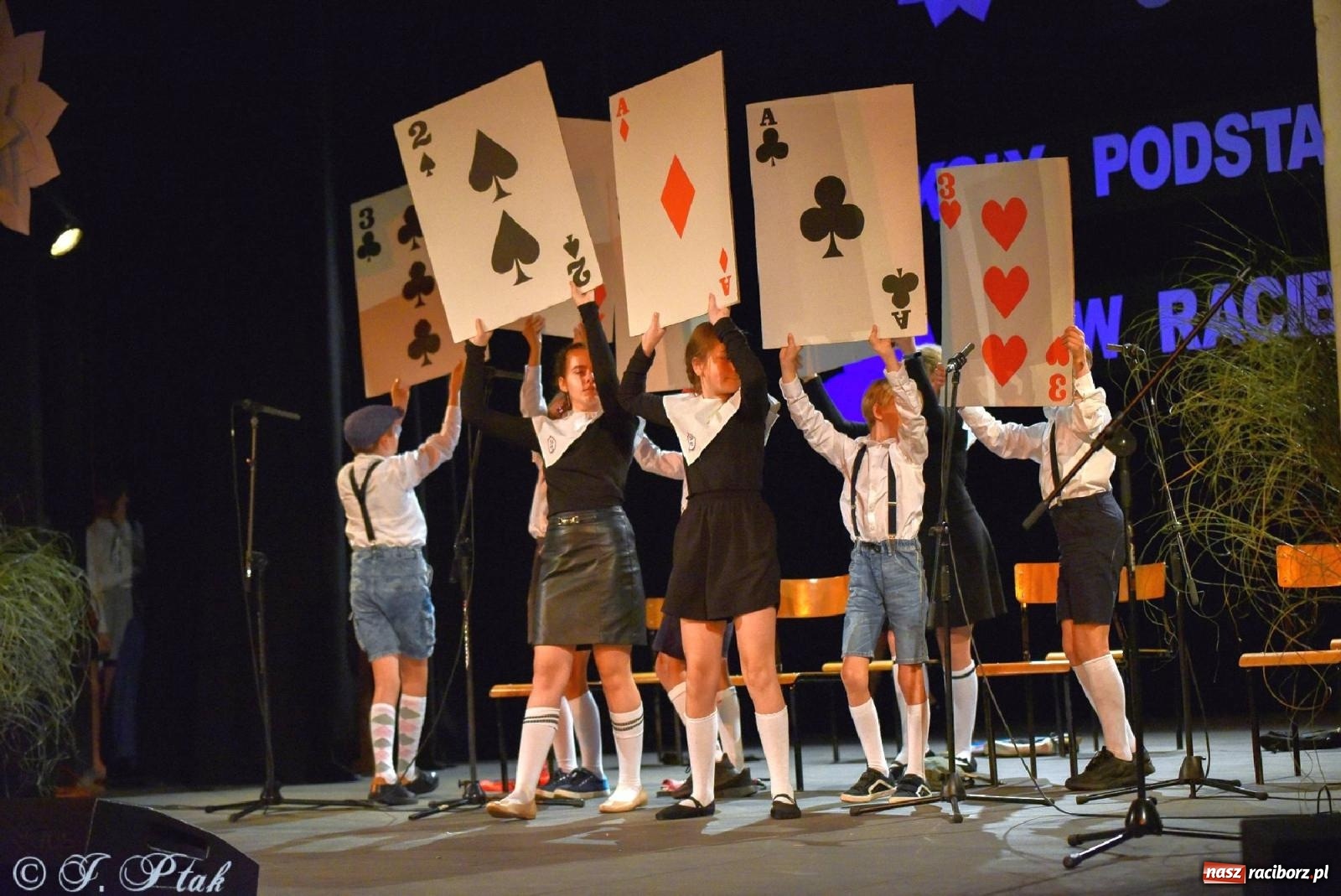 Zdjęcie w galerii na portalu naszraciborz.pl: Taka jest ta Trzynastka. Po prostu szczęśliwa wiadomości z regionu