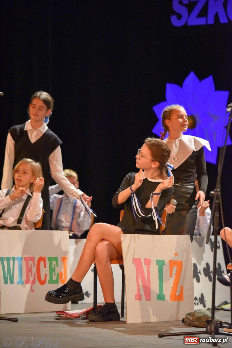 Zdjęcie w galerii na portalu naszraciborz.pl: Taka jest ta Trzynastka. Po prostu szczęśliwa wiadomości z regionu