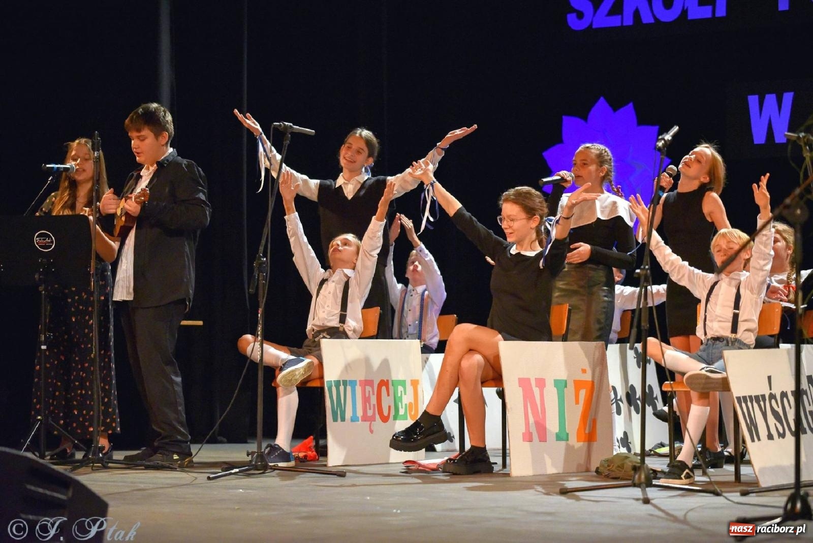 Zdjęcie w galerii na portalu naszraciborz.pl: Taka jest ta Trzynastka. Po prostu szczęśliwa wiadomości z regionu