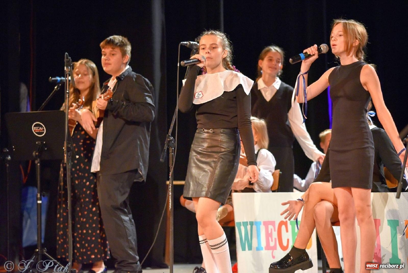 Zdjęcie w galerii na portalu naszraciborz.pl: Taka jest ta Trzynastka. Po prostu szczęśliwa wiadomości z regionu