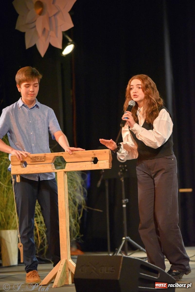 Zdjęcie w galerii na portalu naszraciborz.pl: Taka jest ta Trzynastka. Po prostu szczęśliwa wiadomości z regionu