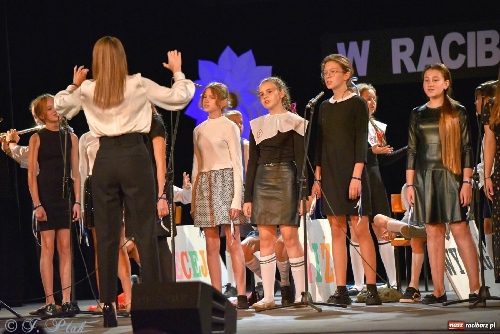 Zdjęcie w galerii na portalu naszraciborz.pl: Taka jest ta Trzynastka. Po prostu szczęśliwa wiadomości z regionu