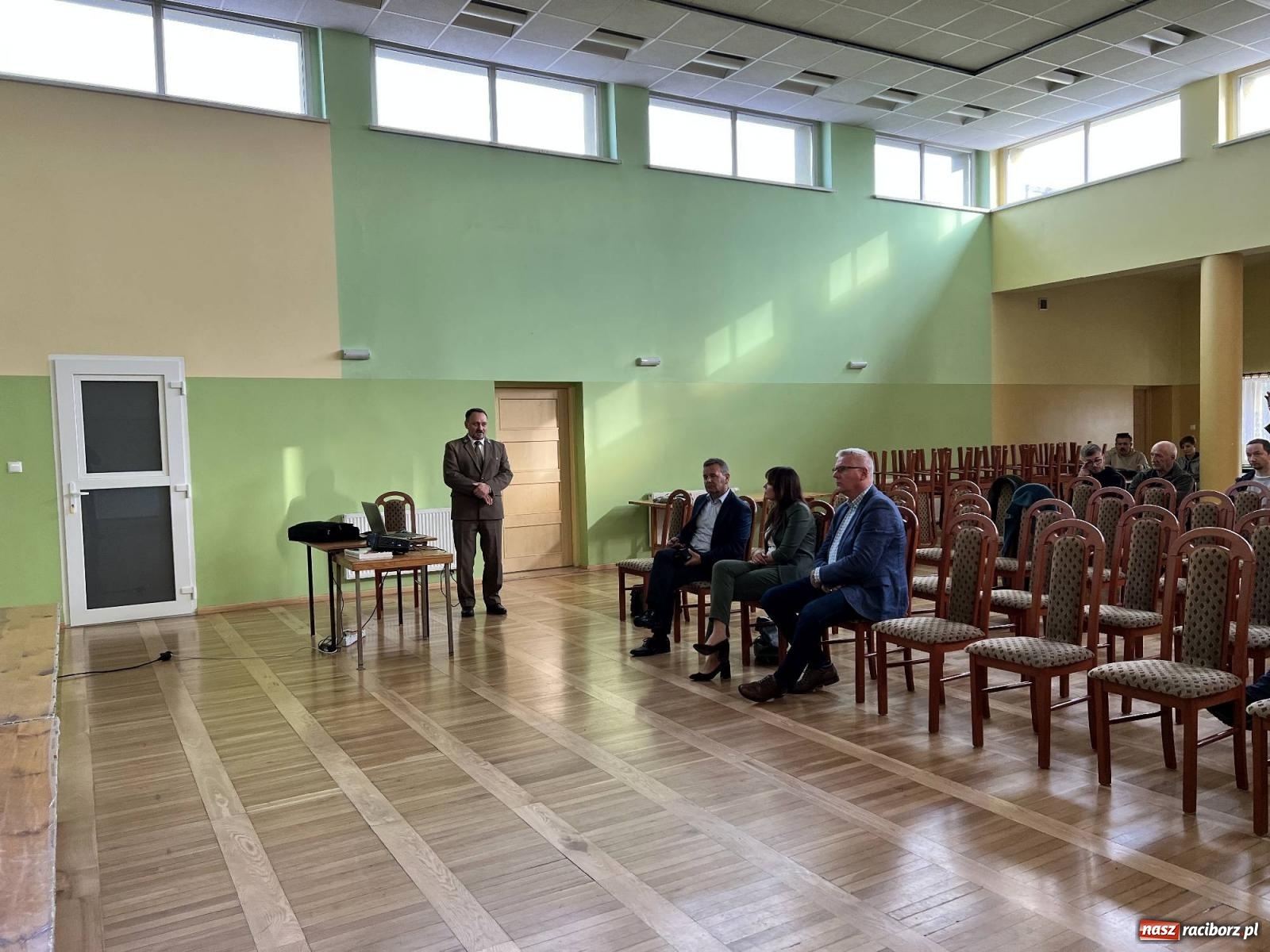 Zdjęcie w galerii na portalu naszraciborz.pl: Żubry zawitają do Brzezia we wrześniu przyszłego roku wiadomości z regionu