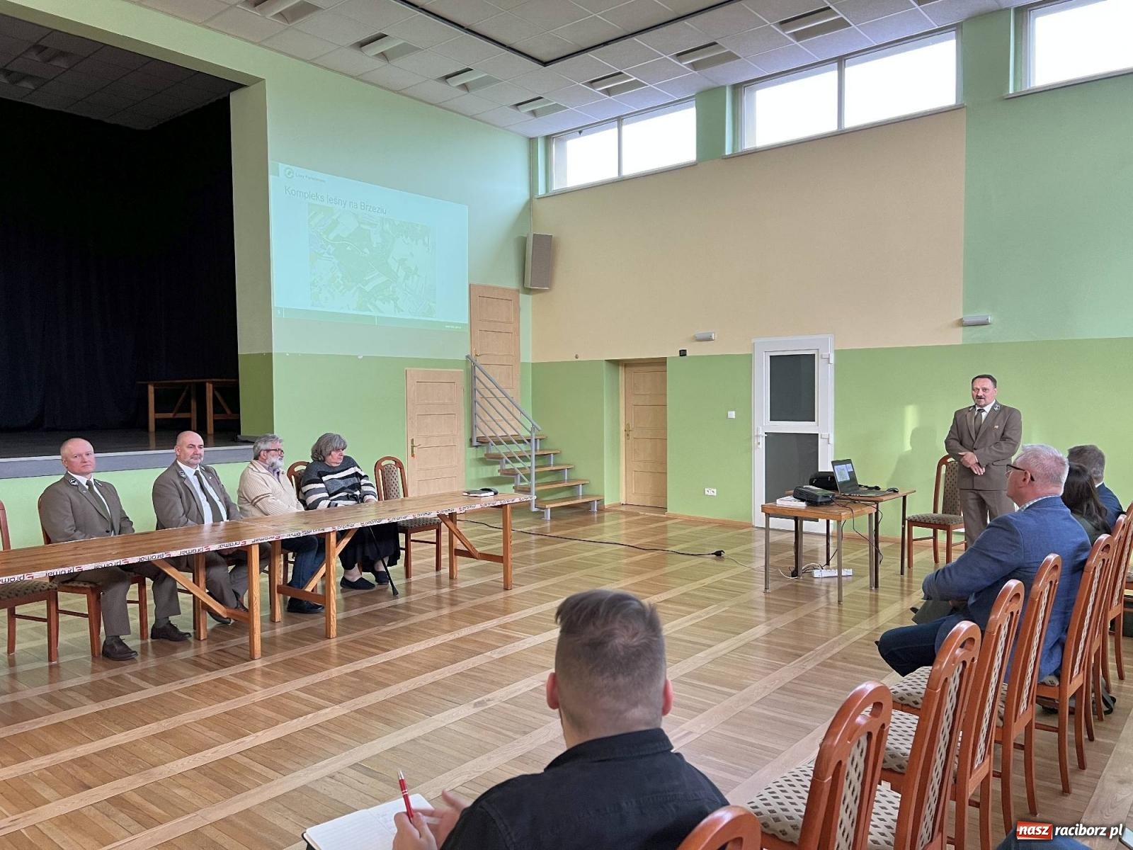 Zdjęcie w galerii na portalu naszraciborz.pl: Żubry zawitają do Brzezia we wrześniu przyszłego roku wiadomości z regionu