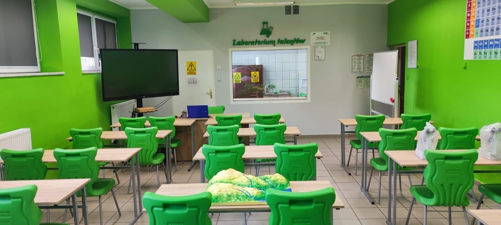 Zdjęcie w galerii na portalu naszraciborz.pl: Szkoła w Nędzy ma laboratorium talentów wiadomości z regionu