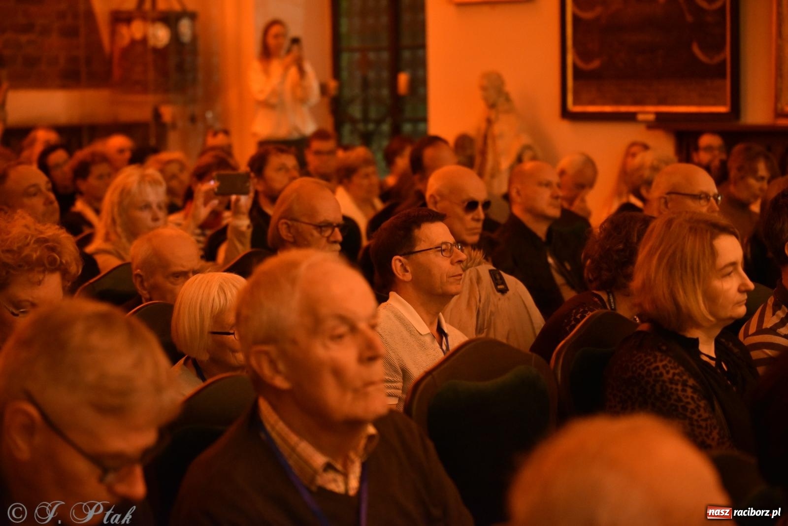 Zdjęcie w galerii na portalu naszraciborz.pl: Fuzja klasyki i elektroniki w raciborskim Muzeum [FOTO i WIDEO] wiadomości z regionu