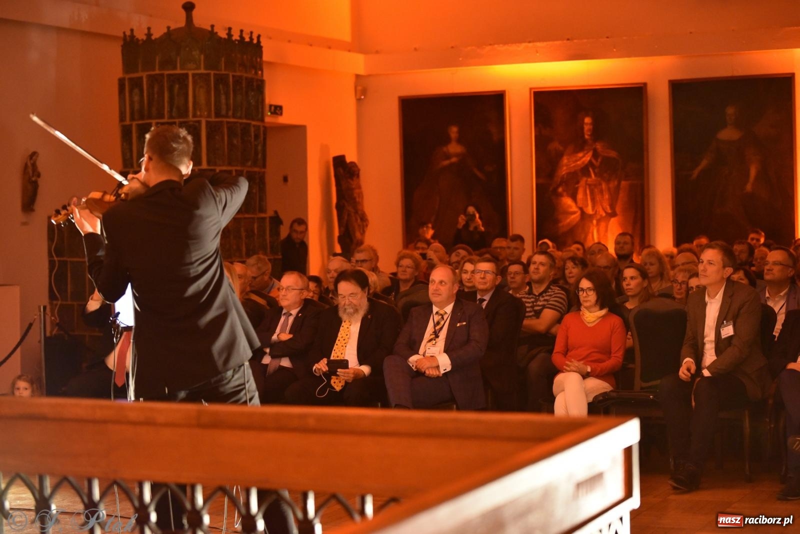 Zdjęcie w galerii na portalu naszraciborz.pl: Fuzja klasyki i elektroniki w raciborskim Muzeum [FOTO i WIDEO] wiadomości z regionu