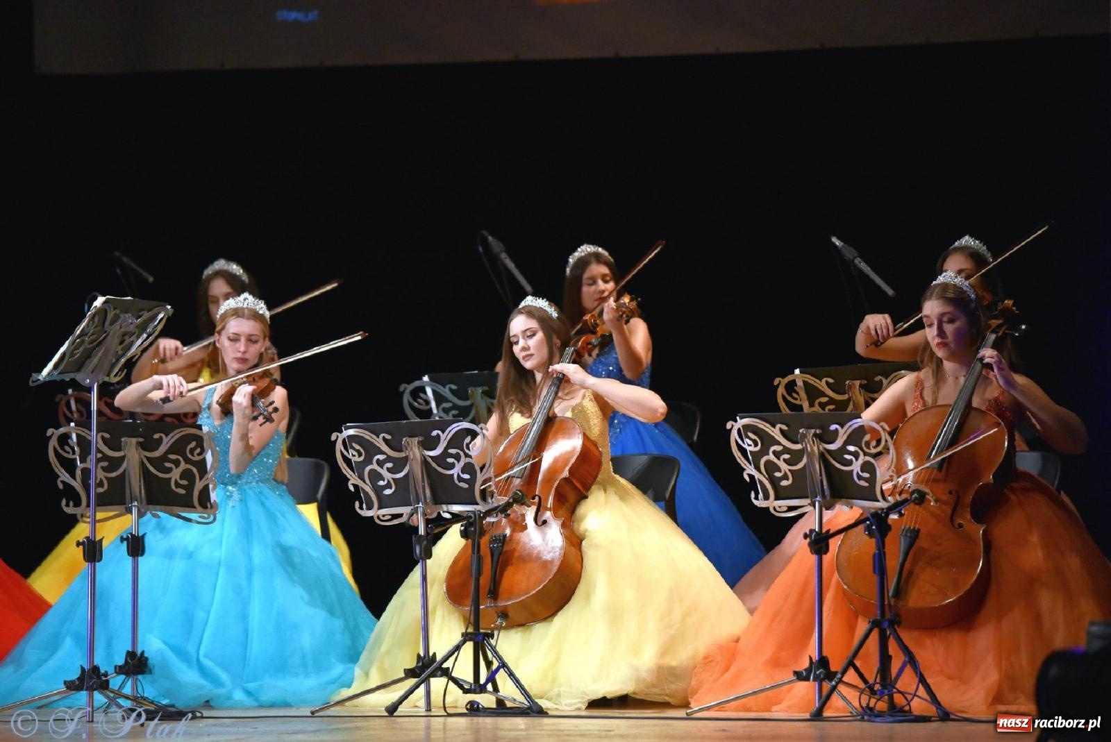 Zdjęcie w galerii na portalu naszraciborz.pl: Magiczny klimat starego Wiednia w RCK-u [FOTO] wiadomości z regionu