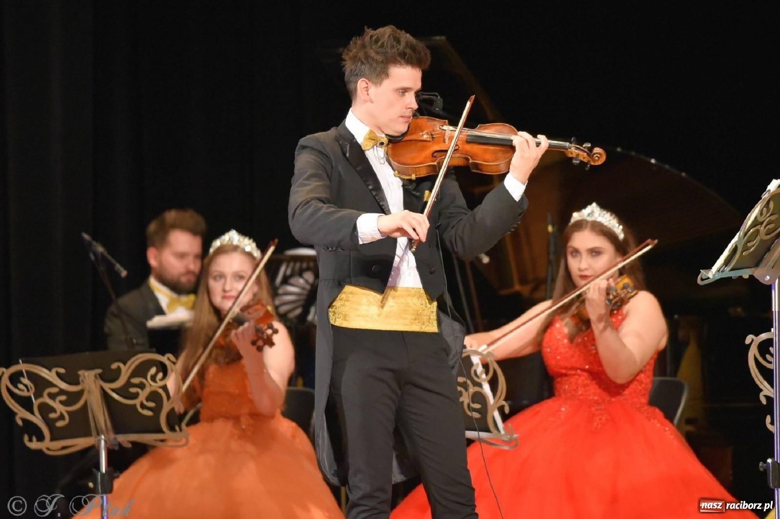 Zdjęcie w galerii na portalu naszraciborz.pl: Magiczny klimat starego Wiednia w RCK-u [FOTO] wiadomości z regionu