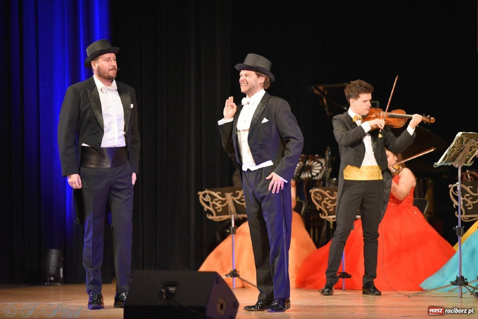 Zdjęcie w galerii na portalu naszraciborz.pl: Magiczny klimat starego Wiednia w RCK-u [FOTO] wiadomości z regionu