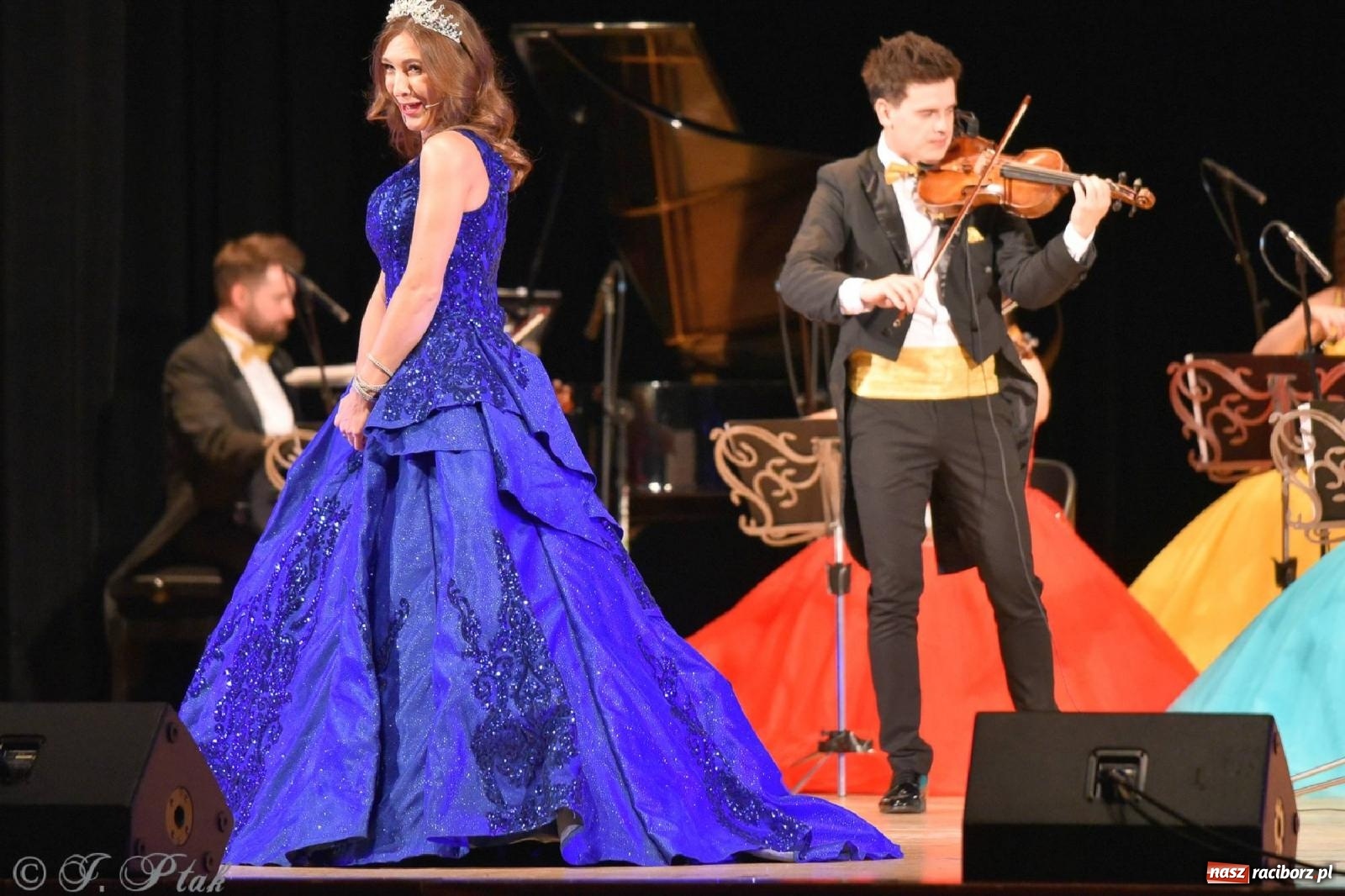 Zdjęcie w galerii na portalu naszraciborz.pl: Magiczny klimat starego Wiednia w RCK-u [FOTO] wiadomości z regionu