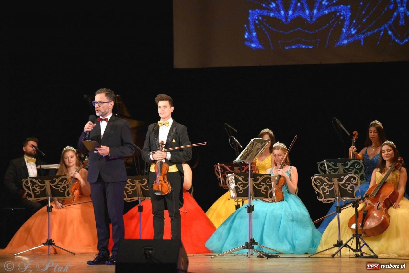 Zdjęcie w galerii na portalu naszraciborz.pl: Magiczny klimat starego Wiednia w RCK-u [FOTO] wiadomości z regionu