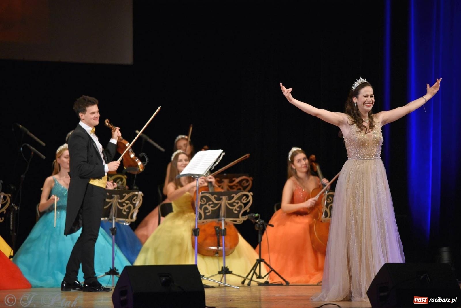 Zdjęcie w galerii na portalu naszraciborz.pl: Magiczny klimat starego Wiednia w RCK-u [FOTO] wiadomości z regionu