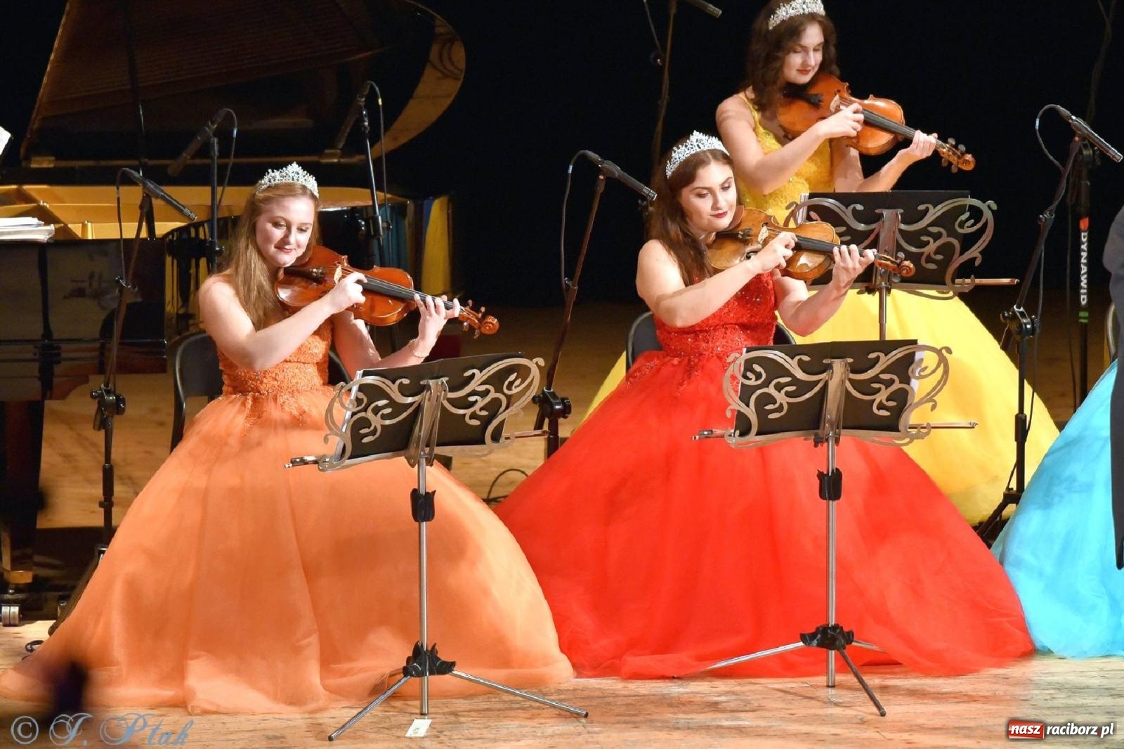 Zdjęcie w galerii na portalu naszraciborz.pl: Magiczny klimat starego Wiednia w RCK-u [FOTO] wiadomości z regionu
