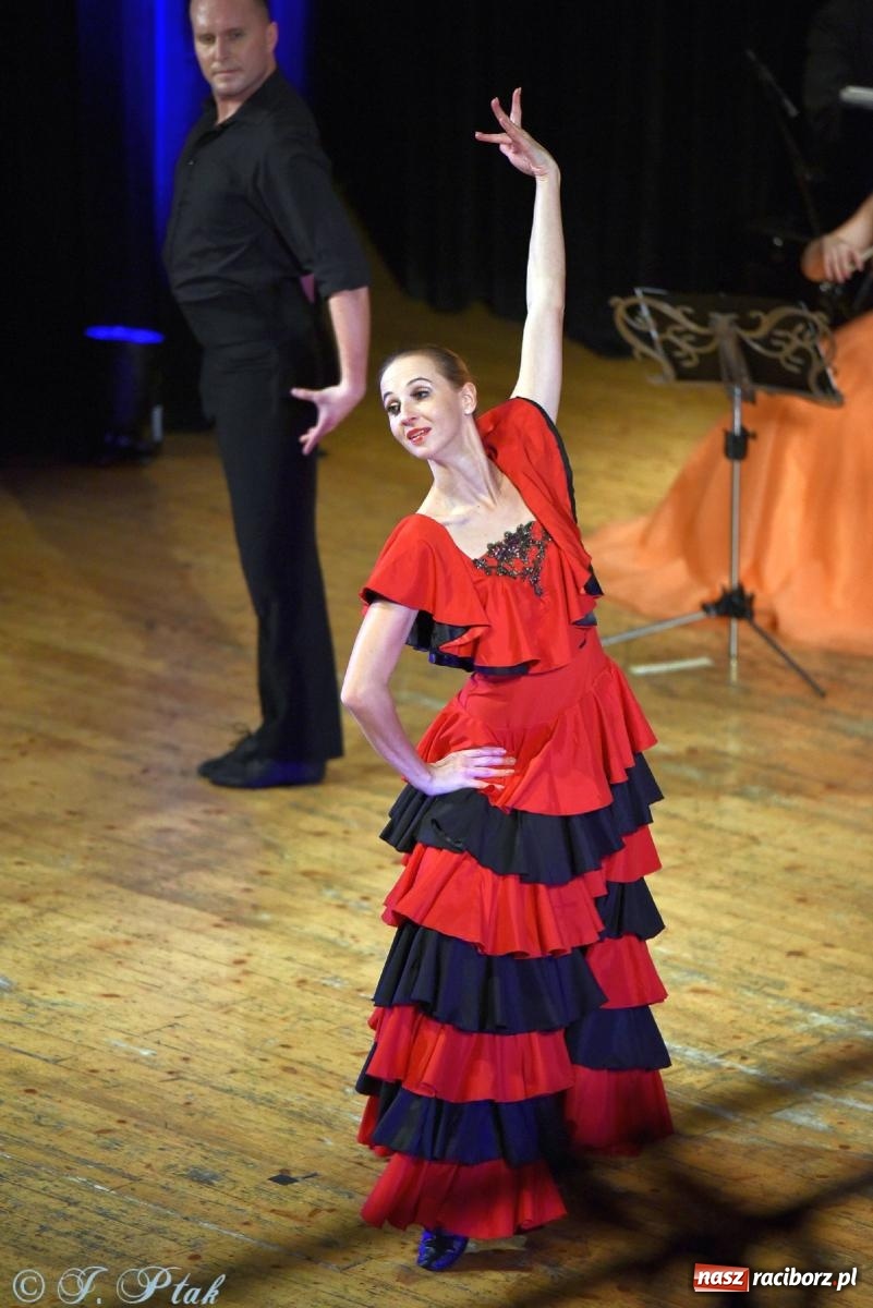 Zdjęcie w galerii na portalu naszraciborz.pl: Magiczny klimat starego Wiednia w RCK-u [FOTO] wiadomości z regionu