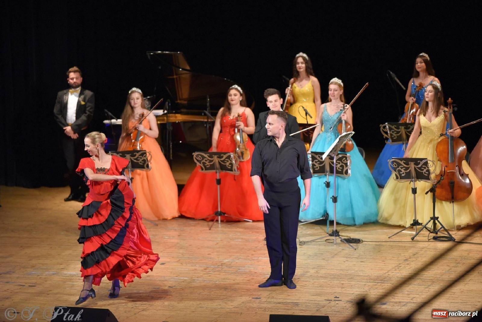 Zdjęcie w galerii na portalu naszraciborz.pl: Magiczny klimat starego Wiednia w RCK-u [FOTO] wiadomości z regionu