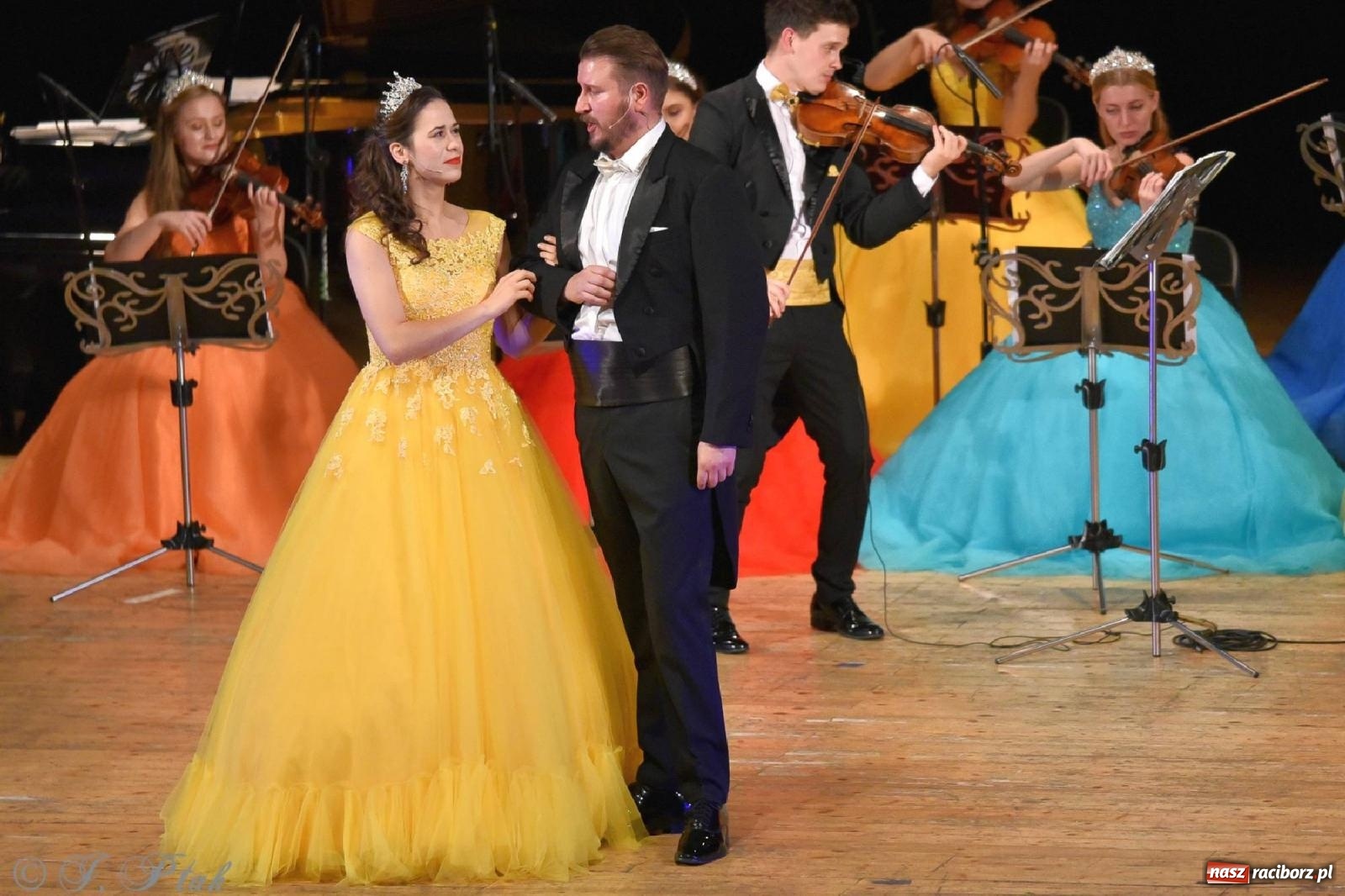 Zdjęcie w galerii na portalu naszraciborz.pl: Magiczny klimat starego Wiednia w RCK-u [FOTO] wiadomości z regionu