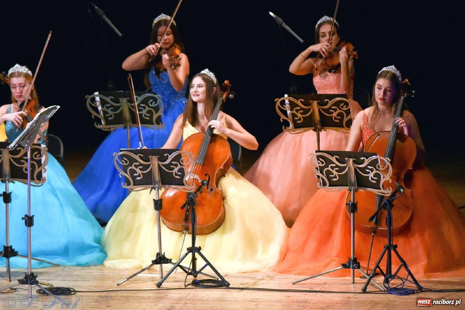 Zdjęcie w galerii na portalu naszraciborz.pl: Magiczny klimat starego Wiednia w RCK-u [FOTO] wiadomości z regionu