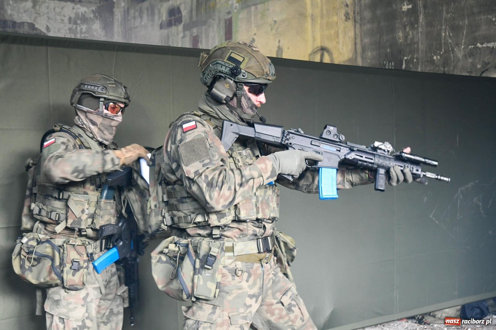 Zdjęcie w galerii na portalu naszraciborz.pl: Strzały i wybuchy. Śląscy terytorialsi ćwiczą w Kuźni Raciborskiej [FOTO i WIDEO] wiadomości z regionu