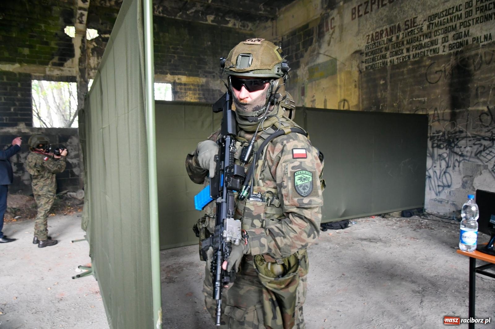 Zdjęcie w galerii na portalu naszraciborz.pl: Strzały i wybuchy. Śląscy terytorialsi ćwiczą w Kuźni Raciborskiej [FOTO i WIDEO] wiadomości z regionu