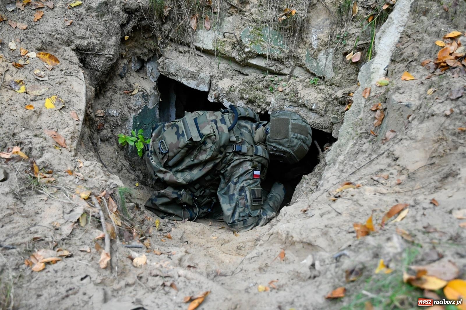 Zdjęcie w galerii na portalu naszraciborz.pl: Strzały i wybuchy. Śląscy terytorialsi ćwiczą w Kuźni Raciborskiej [FOTO i WIDEO] wiadomości z regionu