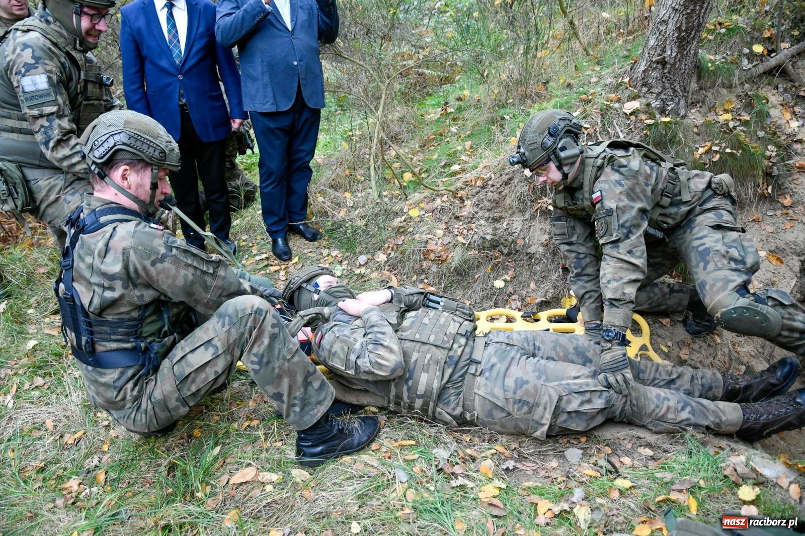 Zdjęcie w galerii na portalu naszraciborz.pl: Strzały i wybuchy. Śląscy terytorialsi ćwiczą w Kuźni Raciborskiej [FOTO i WIDEO] wiadomości z regionu