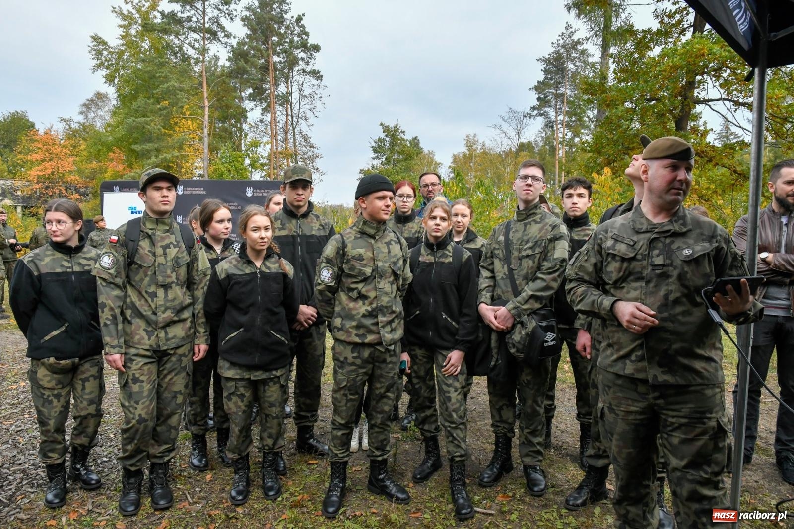 Zdjęcie w galerii na portalu naszraciborz.pl: Strzały i wybuchy. Śląscy terytorialsi ćwiczą w Kuźni Raciborskiej [FOTO i WIDEO] wiadomości z regionu