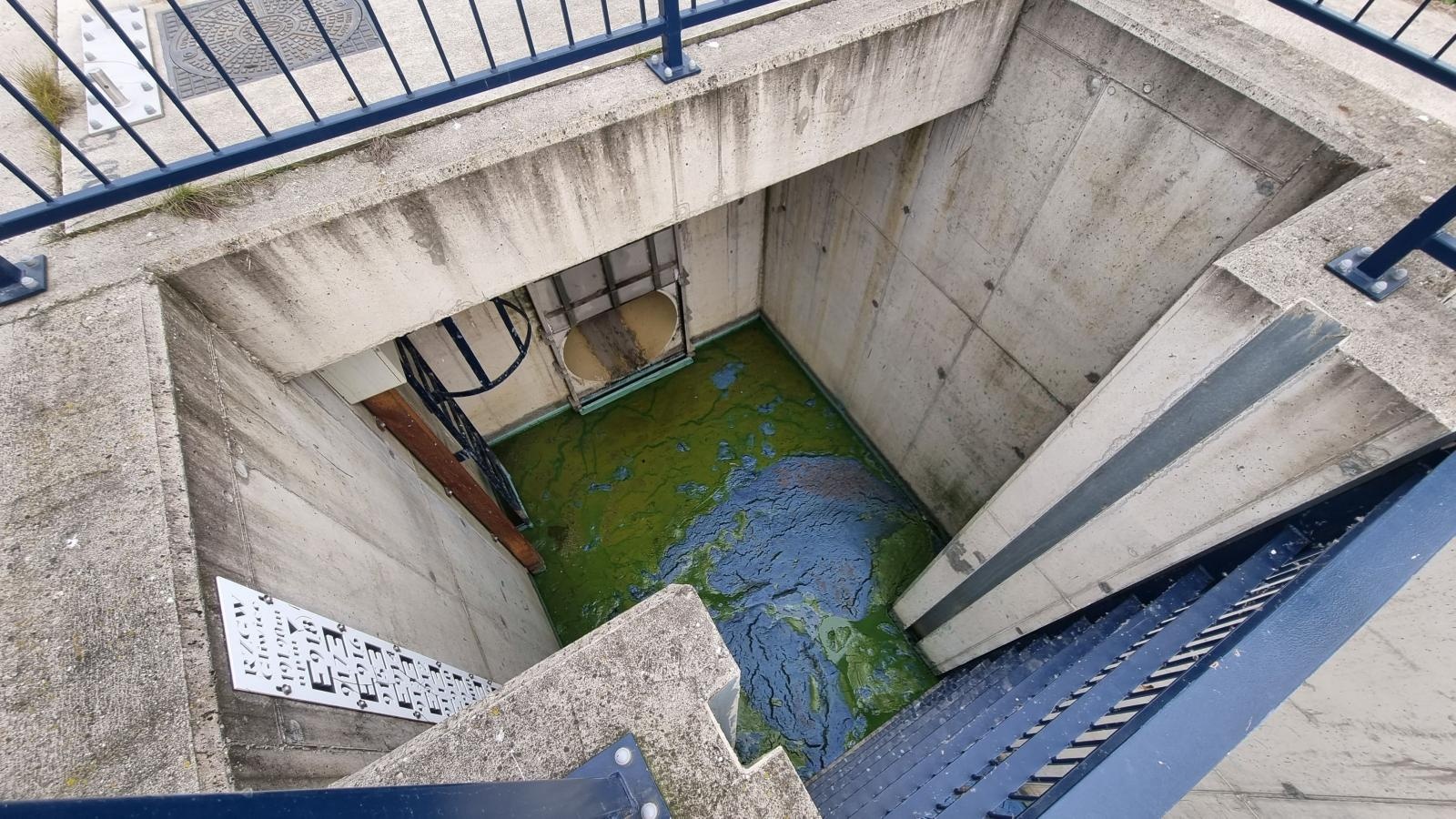 Zdjęcie w galerii na portalu naszraciborz.pl: Strażackie grupy ratownictwa chemicznego działają w Krzyżanowicach wiadomości z regionu